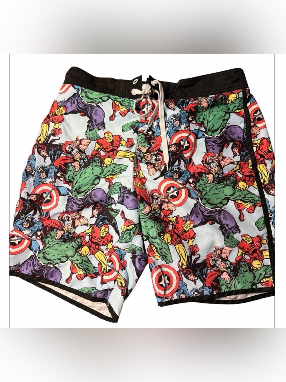 Marvel Avengers Men’s Printed Swim/Board Shorts - Multicolor. size large.